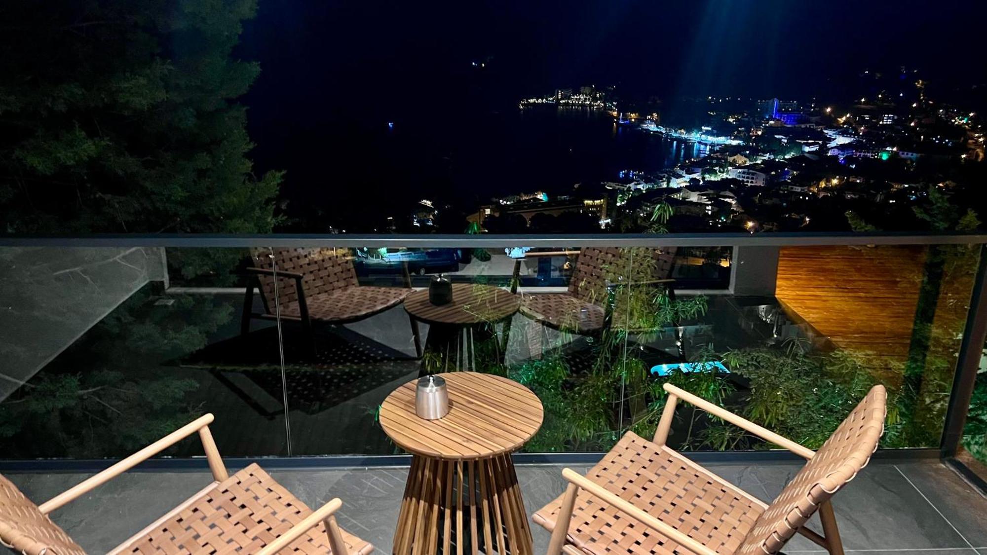 Apartment Mavinin Ve Yeşilin Dansı Marmaris