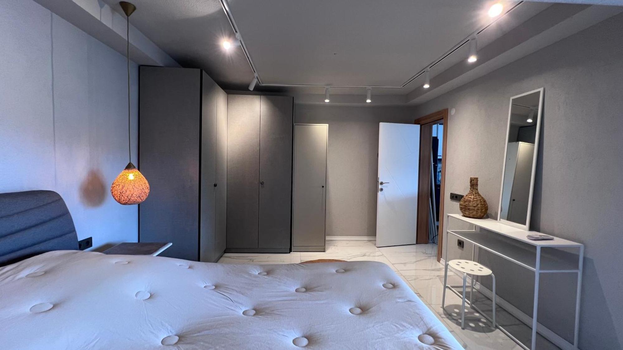 Mavinin Ve Yeşilin Dansı Apartment